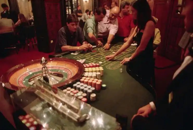 ux72 apk Myanmar Slots Live Casino Sports Betting Register Account